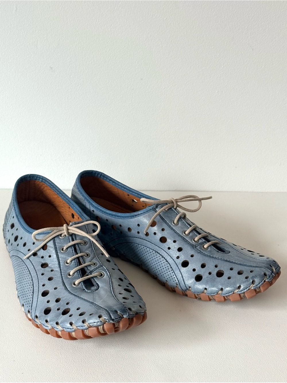 Volks Walkers Blue Perforated Leather Lace-Up Comfort Shoes 40